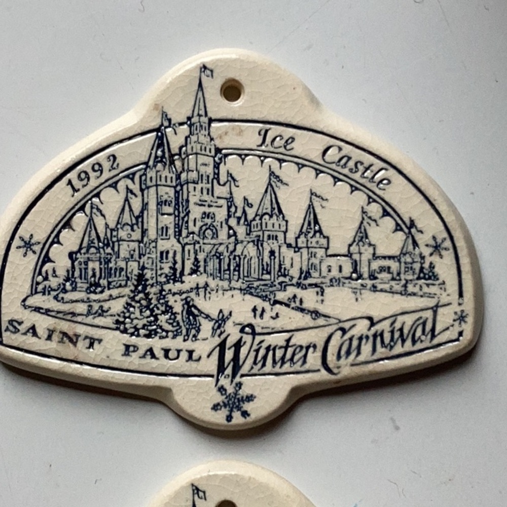 🏰 WINTER CARNIVAL 1992 Worlds LARGEST ICE CASTLE POTTERY ORNAMENT St Paul MN